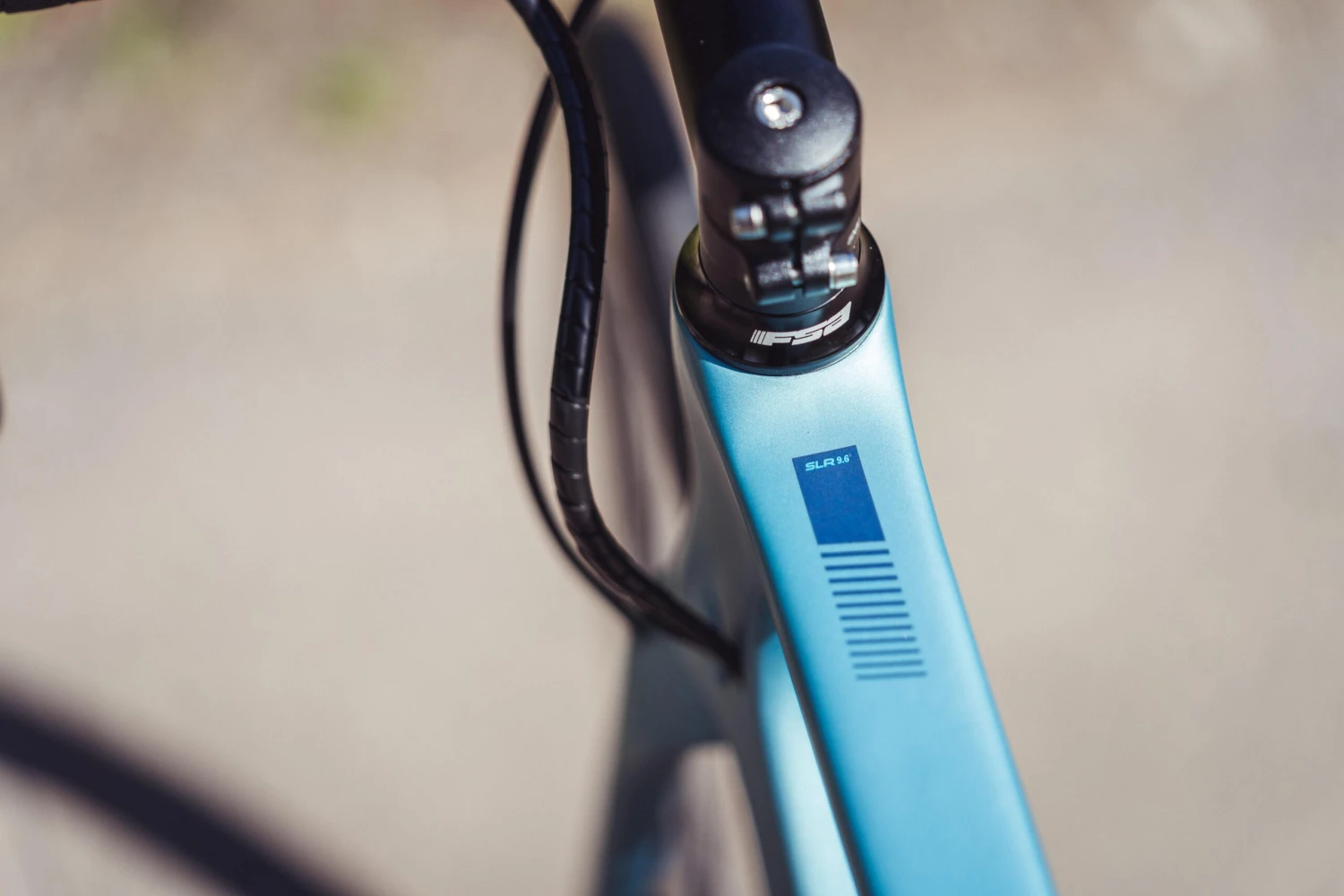 Boardman SLR 9.6 Disc Mens Road Bike - XS, S, M, L, XL Frames 7 Boardman SLR 9.6 Disc Mens Road Bike - XS, S, M, L, XL Frames - Image 5