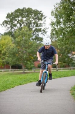 Apollo® Apollo Slalom Junior Mountain Bike - 20" Wheel -Apollo® Sale Store 400476b