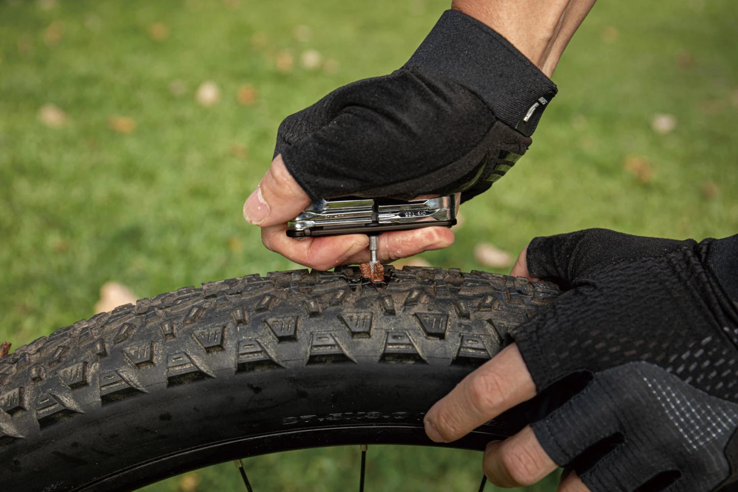 Topeak Tubi 11 Multi-tool, Black 7 Topeak Tubi 11 Multi-tool, Black - Image 5