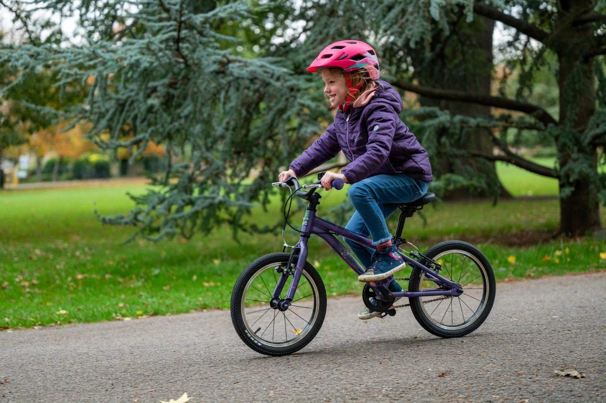 Carrera Cosmos Kids Bike - 16" Wheel - Purple 8 Carrera Cosmos Kids Bike - 16" Wheel - Purple - Image 6