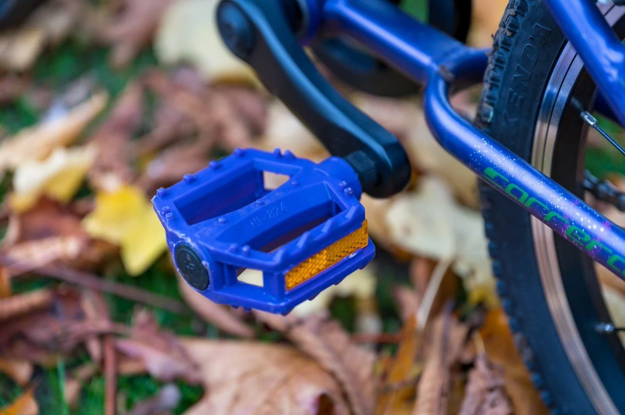 Carrera Cosmos Kids Bike - 16" Wheel - Purple 11 Carrera Cosmos Kids Bike - 16" Wheel - Purple - Image 9