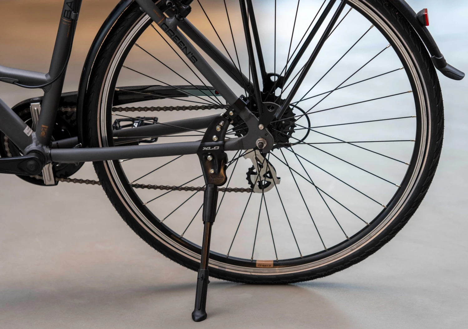 XLC KS-R05 Rear Kick Stand, 24-29" 4 XLC KS-R05 Rear Kick Stand, 24-29" - Image 2