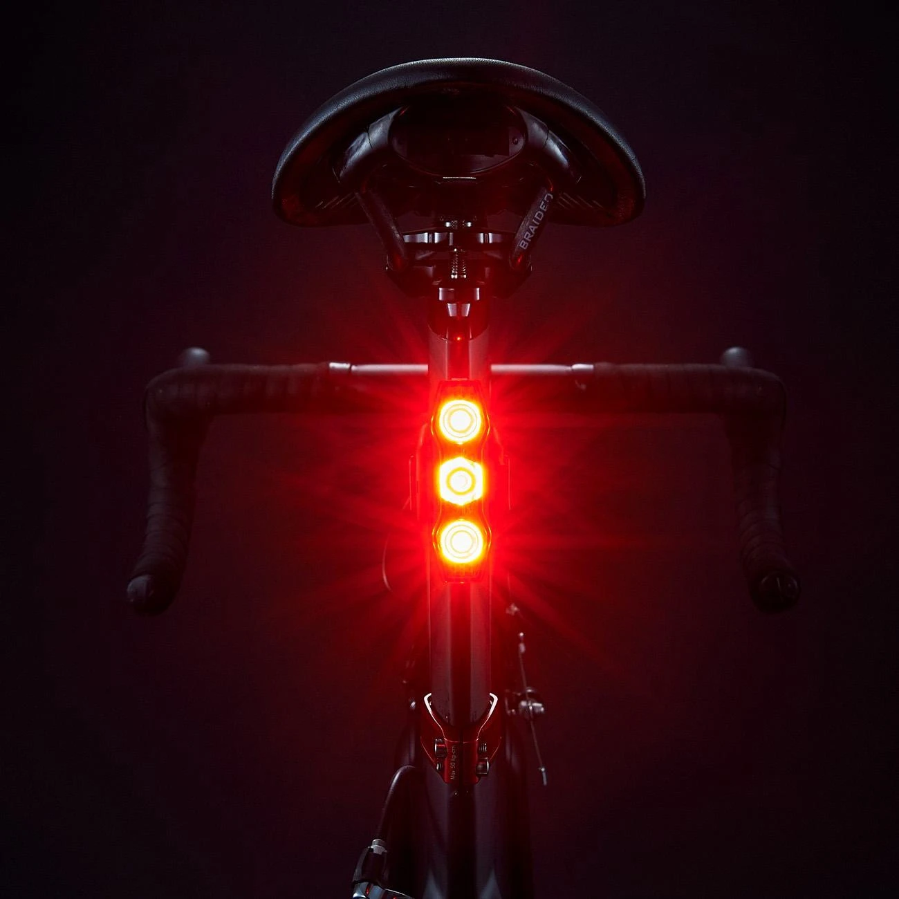 Cateye VIZ 300 Rear Bike Light 6 Cateye VIZ 300 Rear Bike Light - Image 4