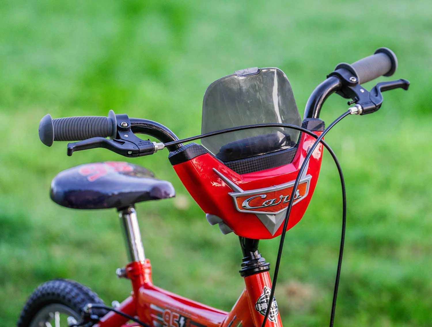 Huffy Disney Pixar Cars Lightning McQueen Kids Bike - 16" Wheel 11 Huffy Disney Pixar Cars Lightning McQueen Kids Bike - 16" Wheel - Image 9